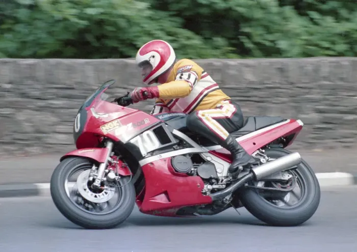 Framed Print : Davy Gordon (Kawasaki) 1986 Formula Two TT Framed Print : Davy Gordon (Kawasaki) 1986 Formula Two TT