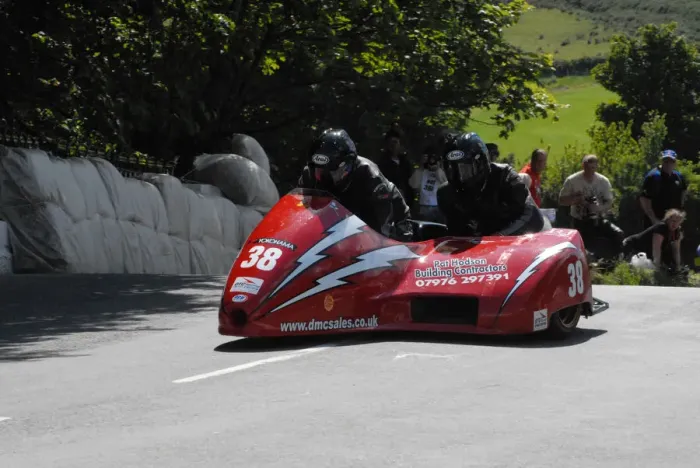 Framed Print : Dean Banks & Neil Brogan (Baker) 2009 Sidecar TT Framed Print : Dean Banks & Neil Brogan (Baker) 2009 Sidecar TT