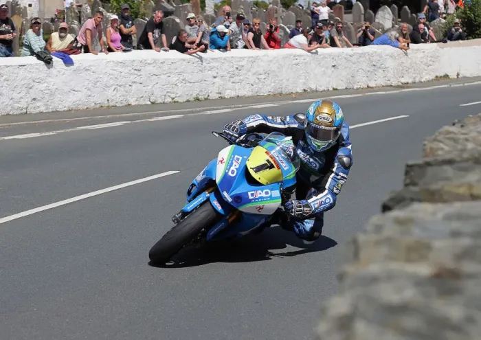 Framed Print : Dean Harrison (Kawasaki) 2022 Southern 100 Framed Print : Dean Harrison (Kawasaki) 2022 Southern 100