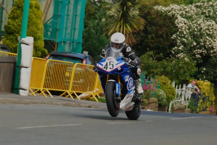 Framed Print : Dean Harrison (Yamaha) 2011 Superbike TT Framed Print : Dean Harrison (Yamaha) 2011 Superbike TT
