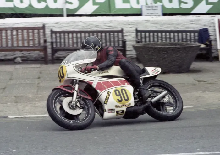 Framed Print : Denis Casement (Yamaha) 1981 Senior TT Framed Print : Denis Casement (Yamaha) 1981 Senior TT