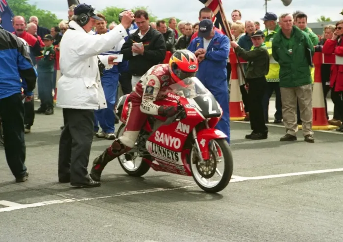 Framed Print : Denis McCullough (Honda) 1999 Ultra Lightweight TT Framed Print : Denis McCullough (Honda) 1999 Ultra Lightweight TT
