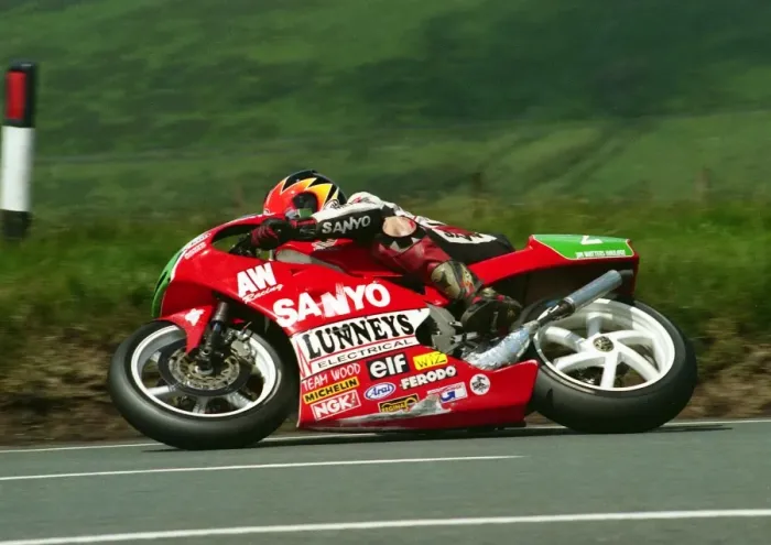 Framed Print : Denis McCullough (Lunney Honda) 1999 Lightweight TT Framed Print : Denis McCullough (Lunney Honda) 1999 Lightweight TT
