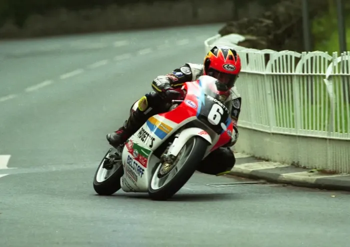 Framed Print : Denis McCullough (Lunney Honda) 2000 Ultra Lightweight TT
