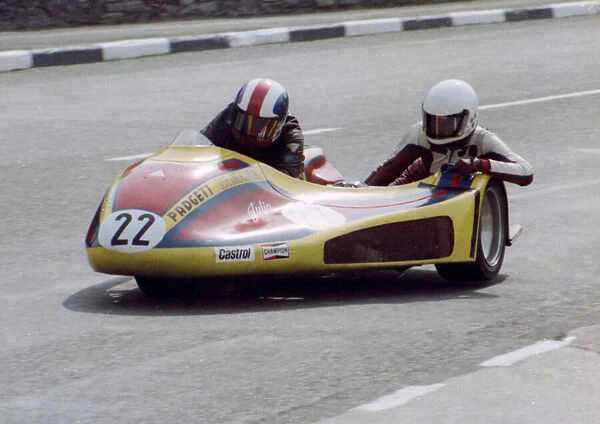 Dennis Bingham & Julia Bingham (Yamaha) 1980 Sidecar TT