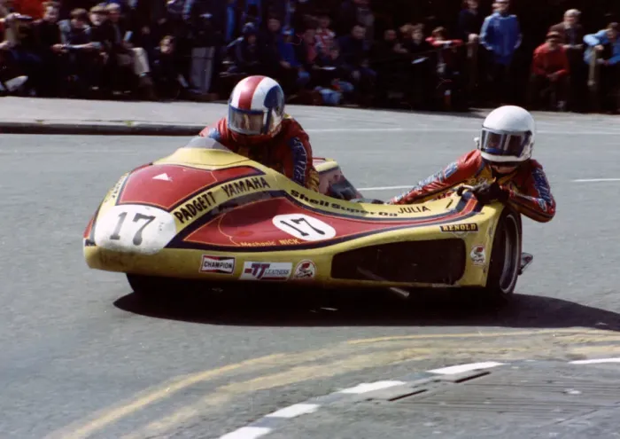 Framed Print : Dennis Bingham & Julie Bingham (Padgett Yamaha) 1981 Sidecar TT Framed Print : Dennis Bingham & Julie Bingham (Padgett Yamaha) 1981 Sidecar TT