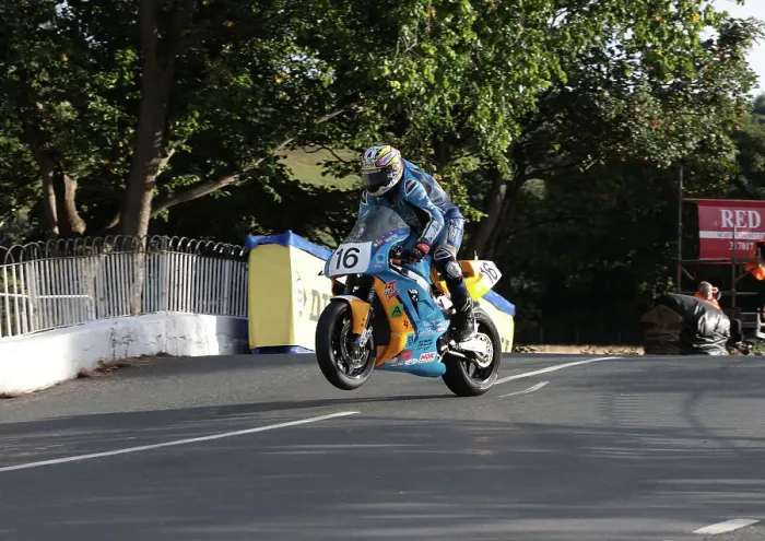 Framed Print : Dennis Booth (Kawasaki) at Ballaugh Bridge 2022 Classic Superbike Manx Grand Prix Framed Print : Dennis Booth (Kawasaki) at Ballaugh Bridge 2022 Classic Superbike Manx Grand Prix