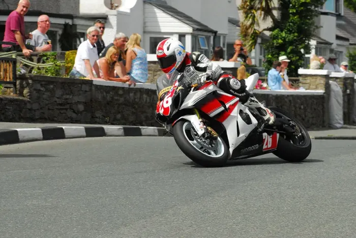 Framed Print : Dennis Booth (Suzuki) 2014 Southern 100 Framed Print : Dennis Booth (Suzuki) 2014 Southern 100