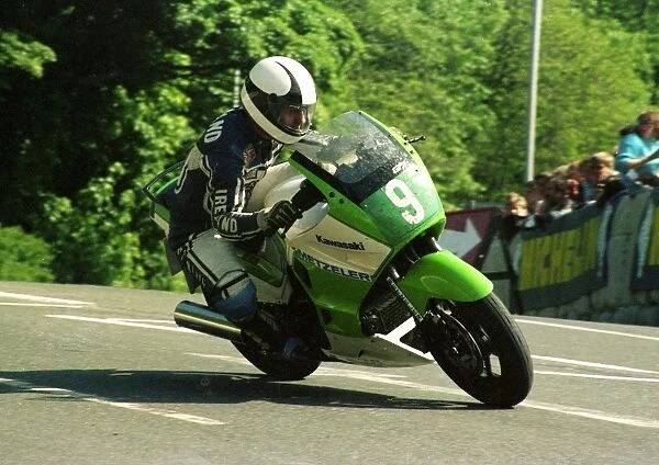 Dennis Ireland (Kawasaki) 1987 Production B TT