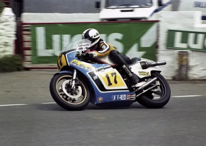 Framed Print : Dennis Ireland (Suzuki) 1981 Senior TT Framed Print : Dennis Ireland (Suzuki) 1981 Senior TT