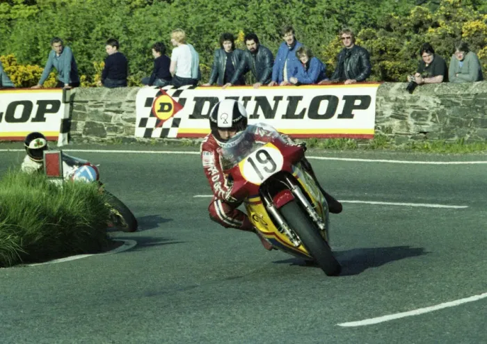Framed Print : Dennis Ireland (Suzuki) 1983 Senior Classic TT Framed Print : Dennis Ireland (Suzuki) 1983 Senior Classic TT