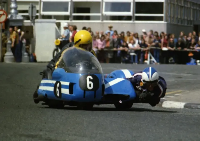 Framed Print : Dennis Keen & Eddy Kiff (Konig) 1976 500 Sidecar TT Framed Print : Dennis Keen & Eddy Kiff (Konig) 1976 500 Sidecar TT