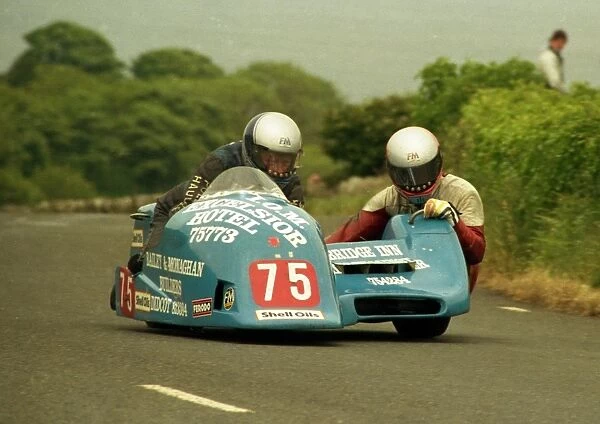 Dennis Keen & Robert Parker (Yamaha) 1988 Sidecar TT