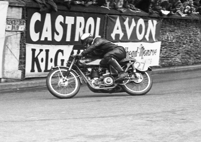 Framed Print : Dennis Lashmar (LEF) 1954 Ultra Lightweight TT Framed Print : Dennis Lashmar (LEF) 1954 Ultra Lightweight TT