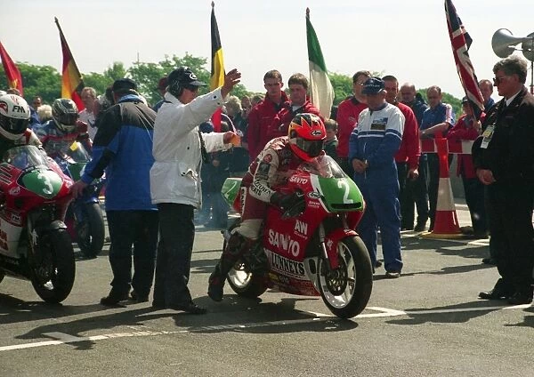Dennis McCullough (Honda) 1999 Lightweight TT