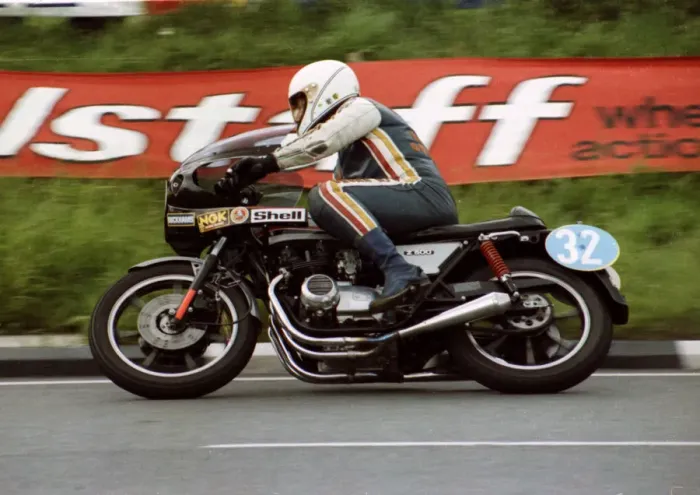 Framed Print : Dennis McMillan (Kawasaki) 1981 Formula 2 TT Framed Print : Dennis McMillan (Kawasaki) 1981 Formula 2 TT