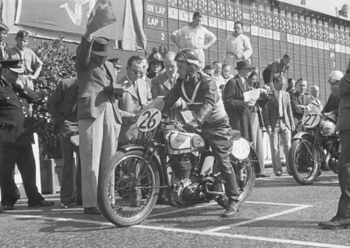Framed Print : Dennis Parkinson (Norton) 1947 Junior Clubman TT Framed Print : Dennis Parkinson (Norton) 1947 Junior Clubman TT