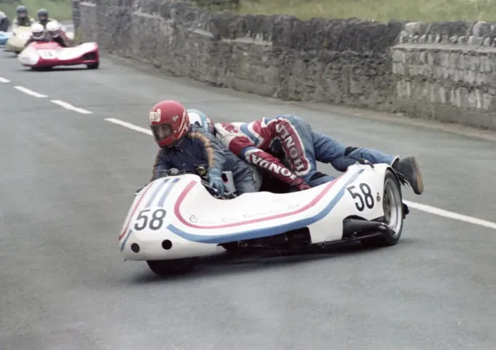 Framed Print : Dennis Proudman & Dave Corlett (Westco Suzuki) 1982 Southern 100 Framed Print : Dennis Proudman & Dave Corlett (Westco Suzuki) 1982 Southern 100