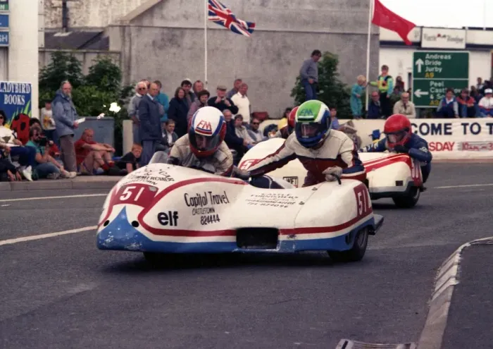 Framed Print : Dennis Proudman & Dave Wood (Derbyshire Yamaha) 1990 Sidecar TT Framed Print : Dennis Proudman & Dave Wood (Derbyshire Yamaha) 1990 Sidecar TT