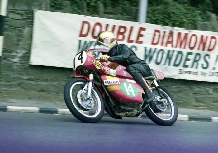 Framed Print : Dennis Rapley (MW Ducati) 1972 Lightweight Manx Grand Prix Framed Print : Dennis Rapley (MW Ducati) 1972 Lightweight Manx Grand Prix