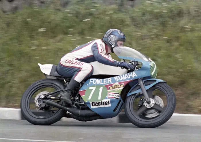 Framed Print : Dennis Trollope (Fowler Yamaha) 1978 Junior TT Framed Print : Dennis Trollope (Fowler Yamaha) 1978 Junior TT