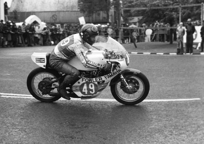 Framed Print : Dennis Trollope (Yamaha) 1977 Junior TT Framed Print : Dennis Trollope (Yamaha) 1977 Junior TT