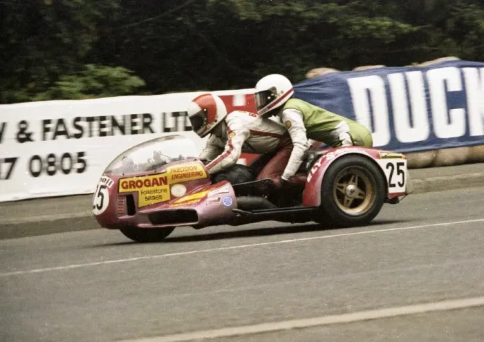 Framed Print : Derek Bayley & Bob Bryson (Yamaha) 1979 Sidecar TT Framed Print : Derek Bayley & Bob Bryson (Yamaha) 1979 Sidecar TT