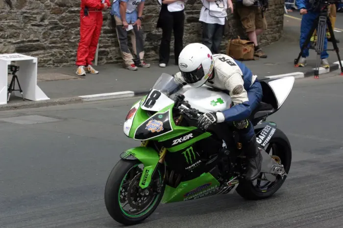 Framed Print : Derek Brien (Kawasaki) 2009 Superbike TT Framed Print : Derek Brien (Kawasaki) 2009 Superbike TT