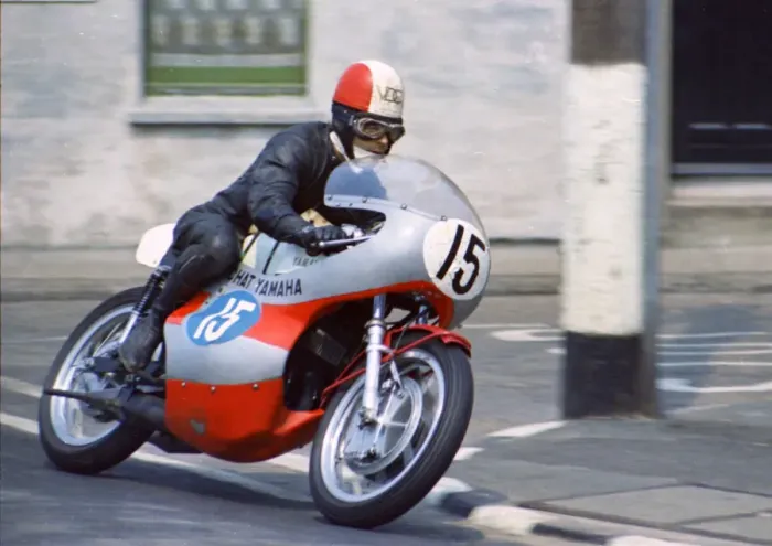 Framed Print : Derek Chatterton (Chat Yamaha) 1970 Junior TT Framed Print : Derek Chatterton (Chat Yamaha) 1970 Junior TT
