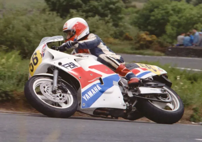 Framed Print : Derek Chatterton (Yamaha) 1989 Senior TT Framed Print : Derek Chatterton (Yamaha) 1989 Senior TT