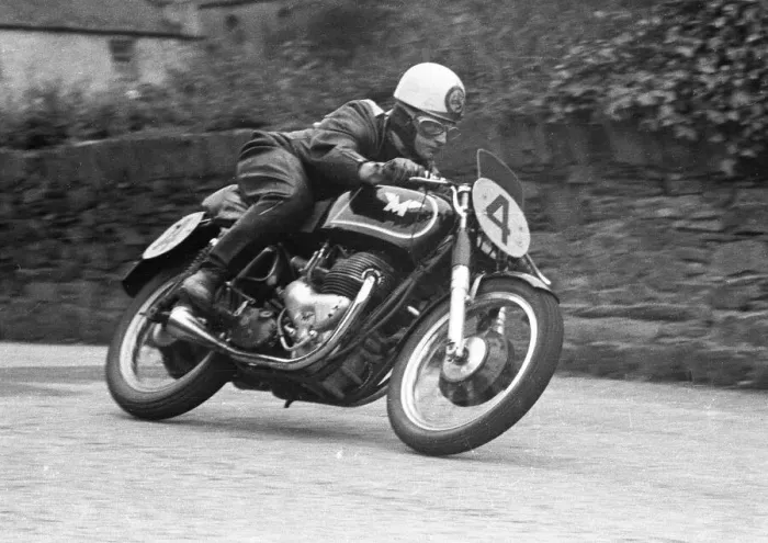 Framed Print : Derek Ennett (Matchless) 1954 Senior Manx Grand Prix Framed Print : Derek Ennett (Matchless) 1954 Senior Manx Grand Prix