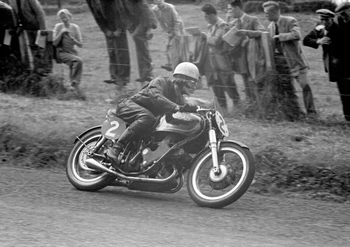 Framed Print : Derek Farrant (AJS) 1953 Senior Ulster Grand Prix