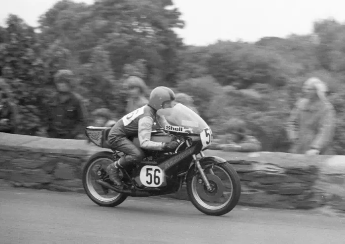 Framed Print : Derek Huxley (Heath Yamaha) 1977 Classic TT Framed Print : Derek Huxley (Heath Yamaha) 1977 Classic TT