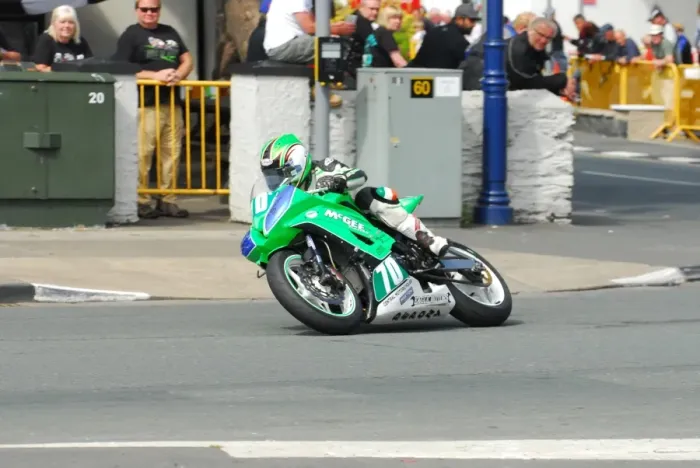 Framed Print : Derek McGee (Kawasaki) 2015 Lightweight TT Framed Print : Derek McGee (Kawasaki) 2015 Lightweight TT