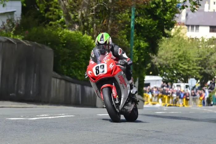 Framed Print : Derek McGhee (Honda) 2015 Superbike TT Framed Print : Derek McGhee (Honda) 2015 Superbike TT