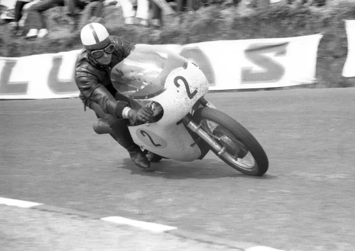 Framed Print : Derek Minter (Norton) 1964 Senior TT Framed Print : Derek Minter (Norton) 1964 Senior TT