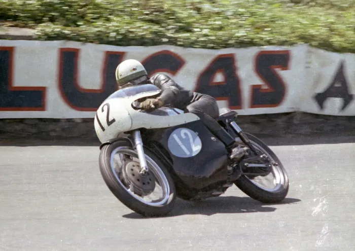 Framed Print : Derek Minter (Norton) 1965 Junior TT Framed Print : Derek Minter (Norton) 1965 Junior TT