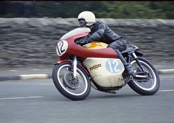 Derek Older (Norton) 1972 Junior Manx Grand Pix
