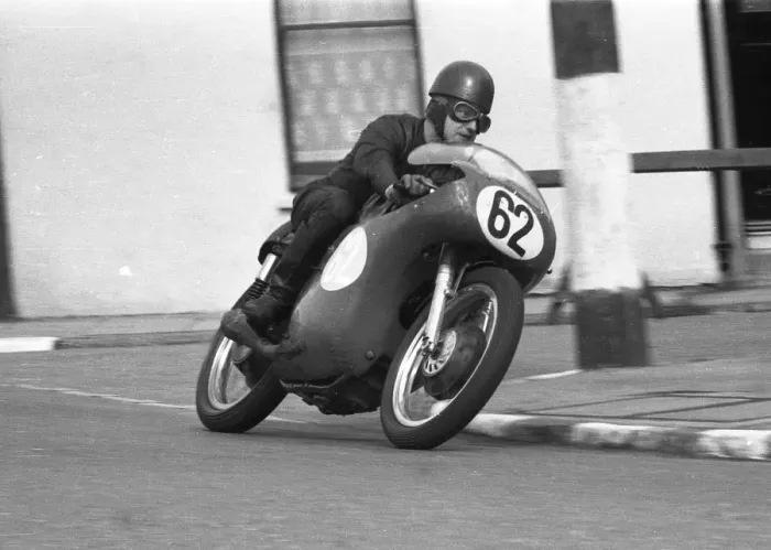 Framed Print : Derek Pilling (AJS) 1963 Junior Manx Grand Prix