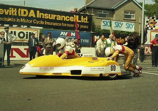 Derek Rumble jnr & Gareth Keep (Rumble Suzuki) 1987 Sidecar TT