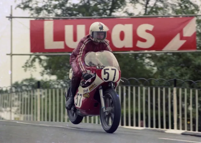 Framed Print : Derek Tierney (Hilton Yamaha) 1976 Classic TT Framed Print : Derek Tierney (Hilton Yamaha) 1976 Classic TT