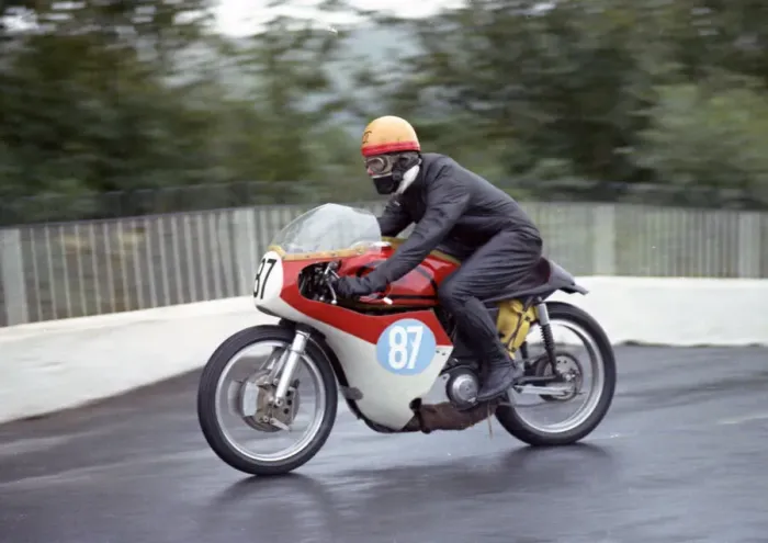 Framed Print : Derek Tierney (Norton) 1967 Junior Manx Grand Prix Framed Print : Derek Tierney (Norton) 1967 Junior Manx Grand Prix