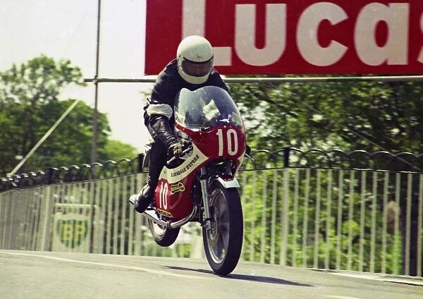 Derek Tierney (Yamaha) 1976 Production TT