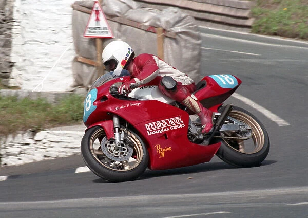 Derek Wagstaff (Yamaha) 1996 Junior Manx Grand Prix