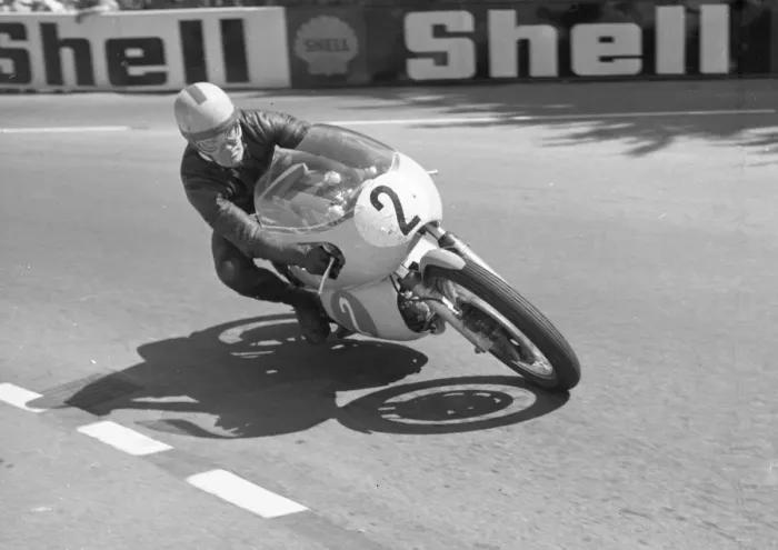 Framed Print : Derek Woodman (Aermacchi) 1968 Lightweight TT