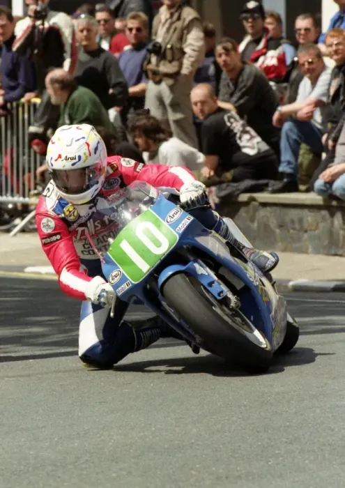 Framed Print : Derek Young (Sandown Honda) 1996 Lightweight TT Framed Print : Derek Young (Sandown Honda) 1996 Lightweight TT