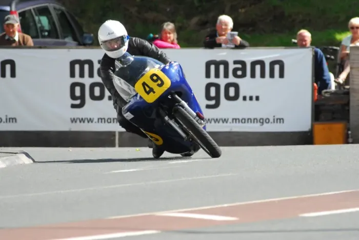 Framed Print : Derrick Holliland (Petty Norton) 2013 Senior Classic TT Framed Print : Derrick Holliland (Petty Norton) 2013 Senior Classic TT