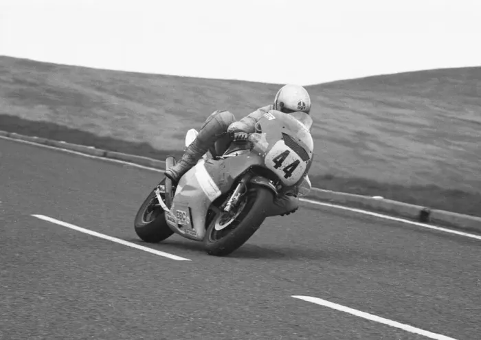 Framed Print : Des Barry (Yamaha) 1986 Formula One TT Framed Print : Des Barry (Yamaha) 1986 Formula One TT
