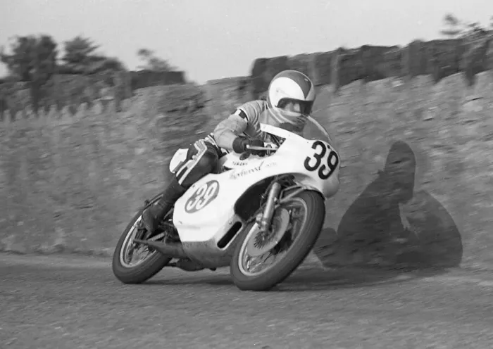 Framed Print : Dick Cassidy (Yamaha) 1977 Southern 100 Framed Print : Dick Cassidy (Yamaha) 1977 Southern 100