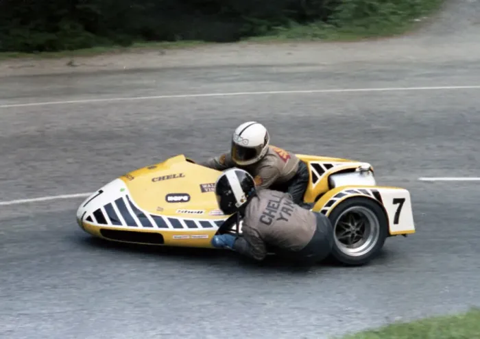 Framed Print : Dick Greasley & Gordon Russell (Busch Yamaha) 1978 Sidecar TT Framed Print : Dick Greasley & Gordon Russell (Busch Yamaha) 1978 Sidecar TT